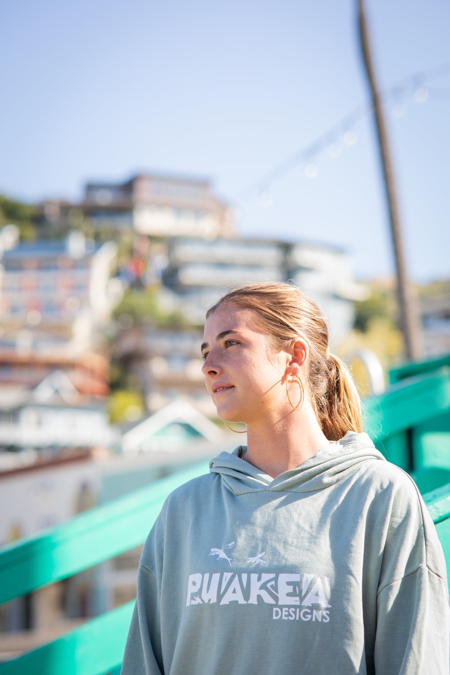 *NEW* Women's Puakea Wave Wash Hoodie